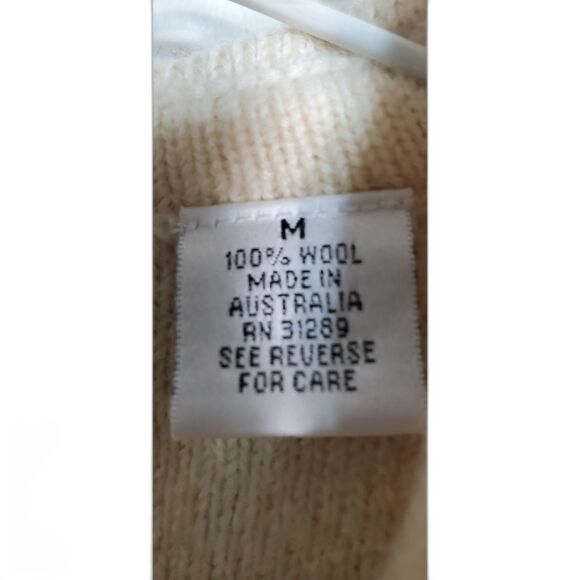 Cascade Classics 100% Wool Jacket/Sweater Cream with Vintage Buttons SZ M - Picture 4 of 8